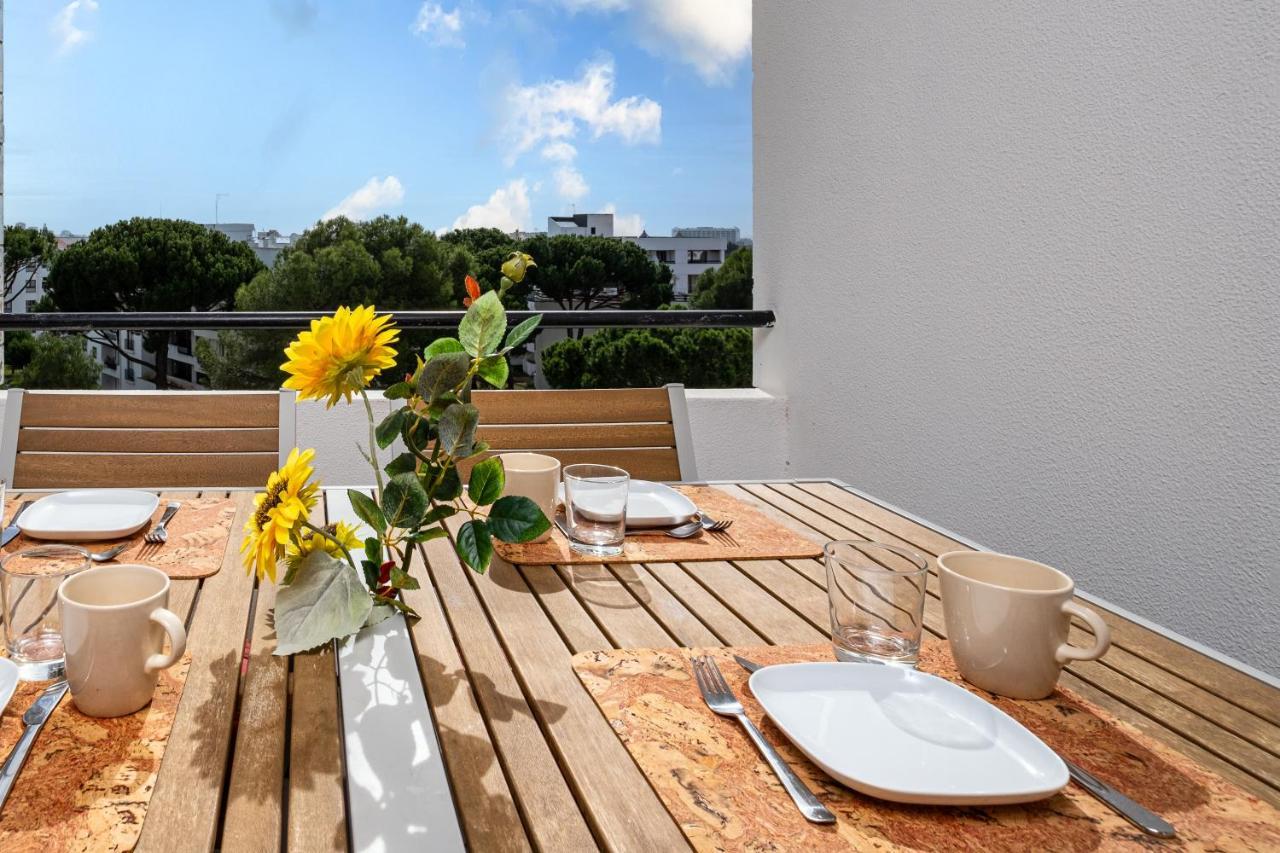 Vilamoura - Spacious With Swimming Pool & View Exterior photo
